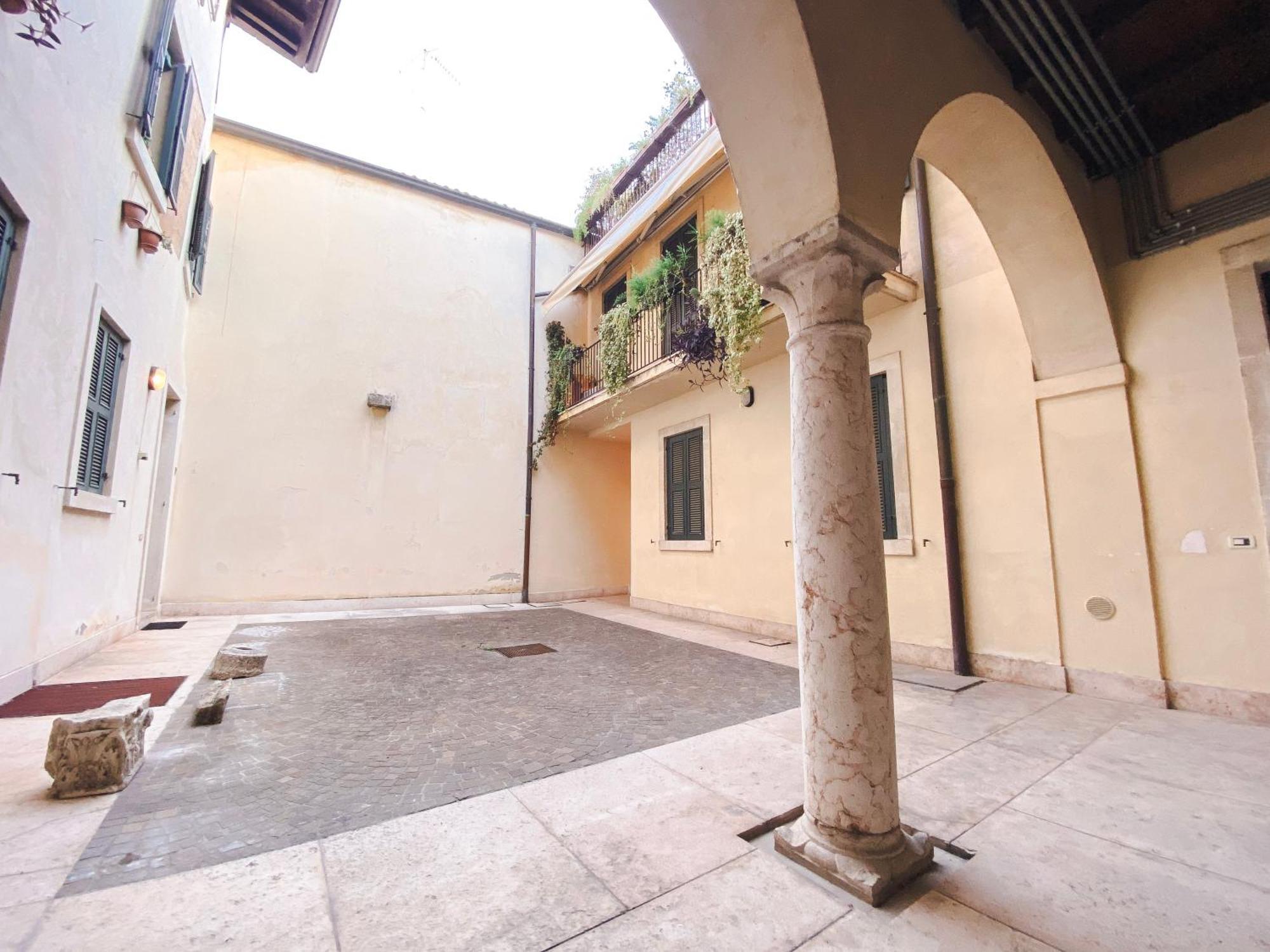 Santacecilia Apartment Verona Exteriör bild