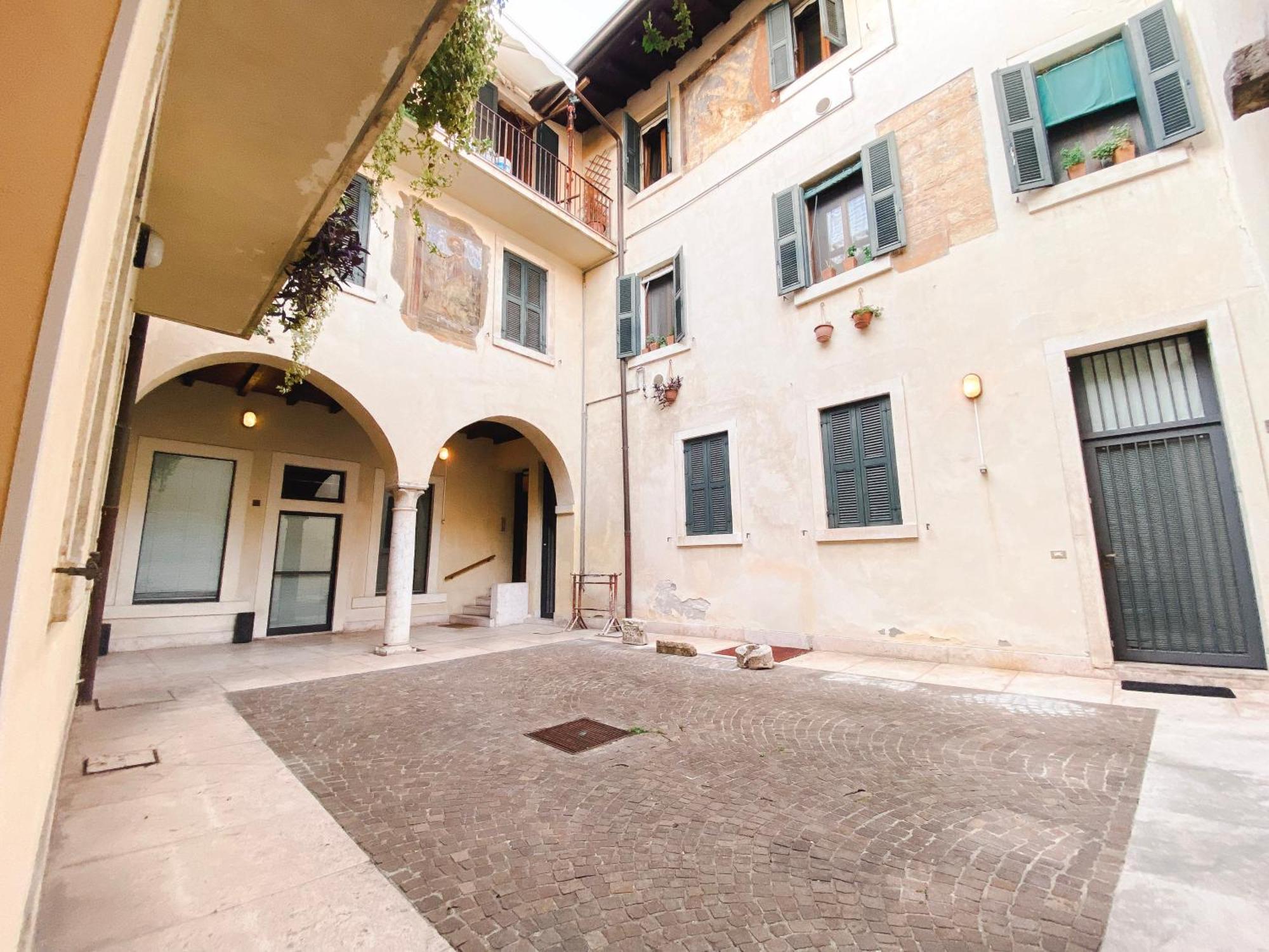 Santacecilia Apartment Verona Exteriör bild